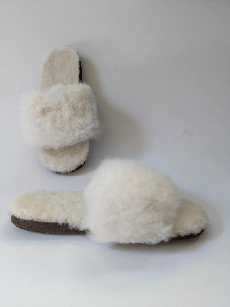 Alpaca Slip-On Slippers - White